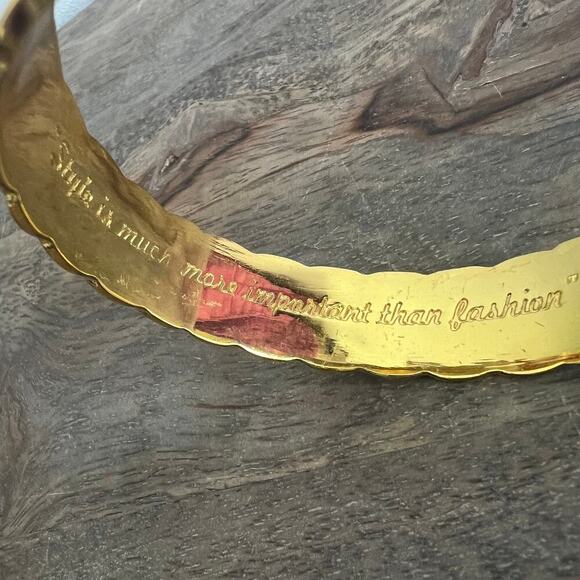 Vintage Liz Claiborne Style is More than Fashion Enamel Gold Bangle Bracelet - Picture 8 of 8